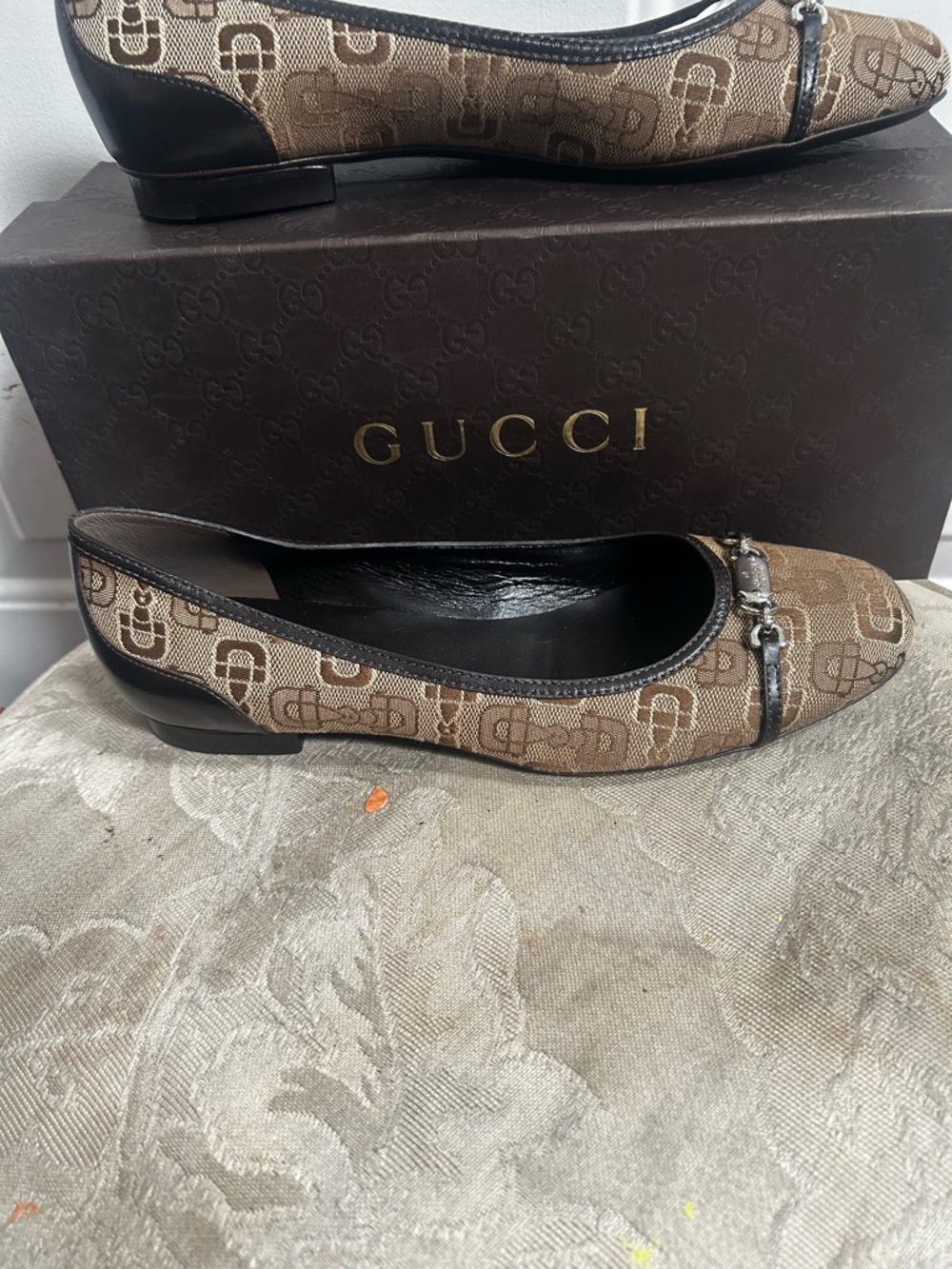 Gucci Brown Monogram Canvas Flats with Black Trim Sz 39. - Picture 2 of 16